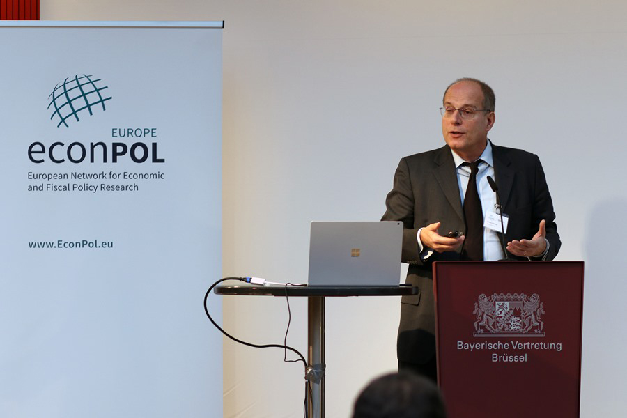 Guiseppe Bertola presents highlights from the EEA groups report on the European economy